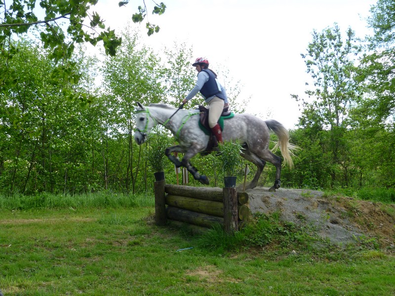 Dos amazonas navarras clasifican en el Trec*** Internacional de Masseube (Francia)